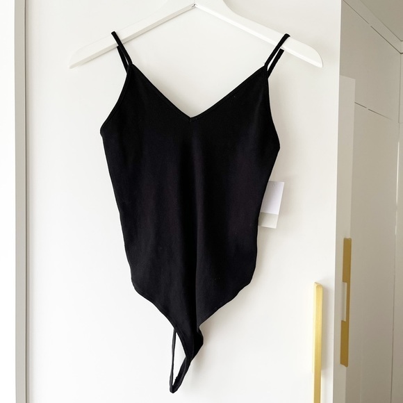 Bnwt BP Ribbed V neck Bodysuit from Nordstrom - Picture 9 of 12
